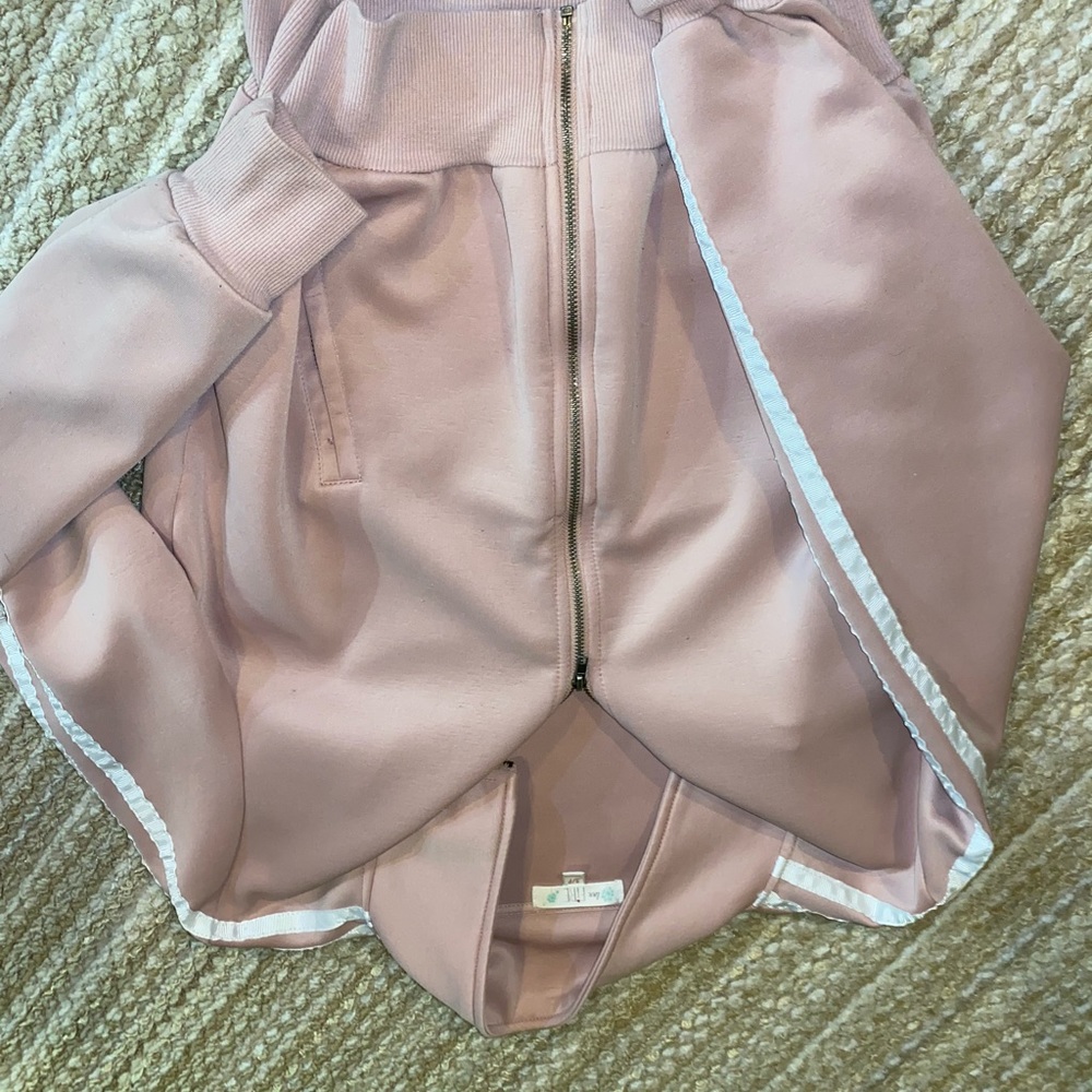 Athletic Jacket bundle - Picture 4 of 8